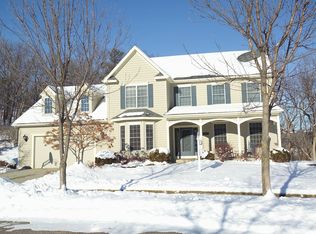 2849 Stonegate Ct SW, Rochester, MN 55902