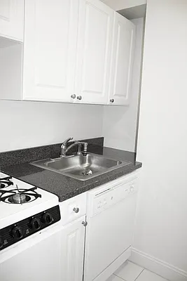 Rented by Mirador Real Estate | media 4