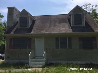 248 Mill Rd, Medford, NY 11763