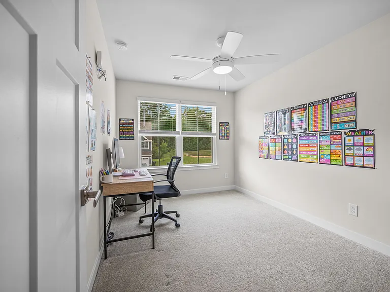 1051 Crescent Cove Ln — Photo 25