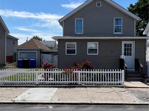 82 Perry St, Central Falls, RI 02863