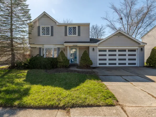 29700 Sussex Ave, Flat Rock, MI 48134