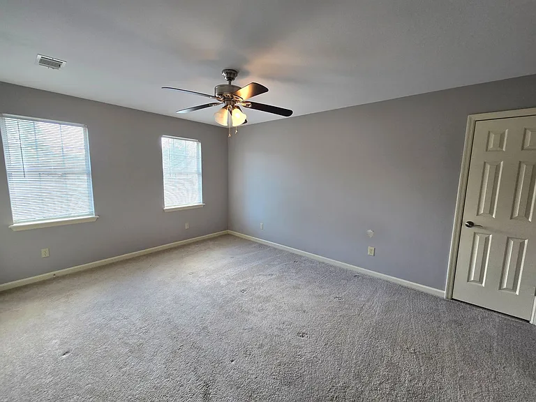 4517 Crosland Dr — Photo 16