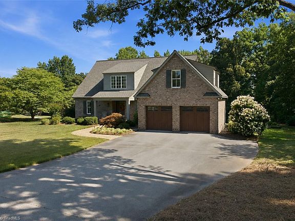 2nd image of 559 Mill Stream Ln