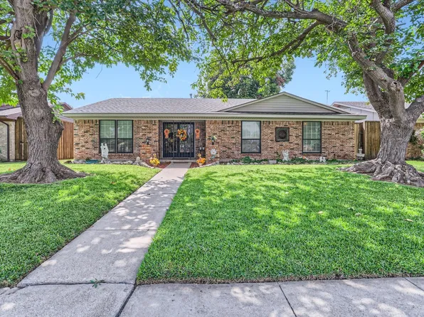 4741 Preston Trail Dr, Mesquite, TX 75150