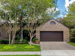 18 Town Oaks Pl, Bellaire, TX 77401