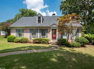 18 Carrollton Ct, Little Rock, AR 72211