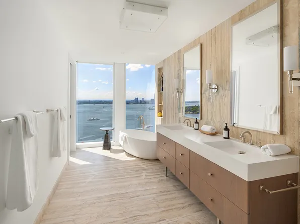 50 Bridge Park Drive image 9 of 20