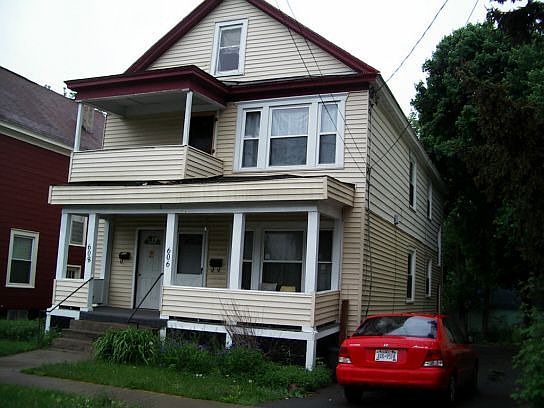 1st image of 606-08 Newell St W