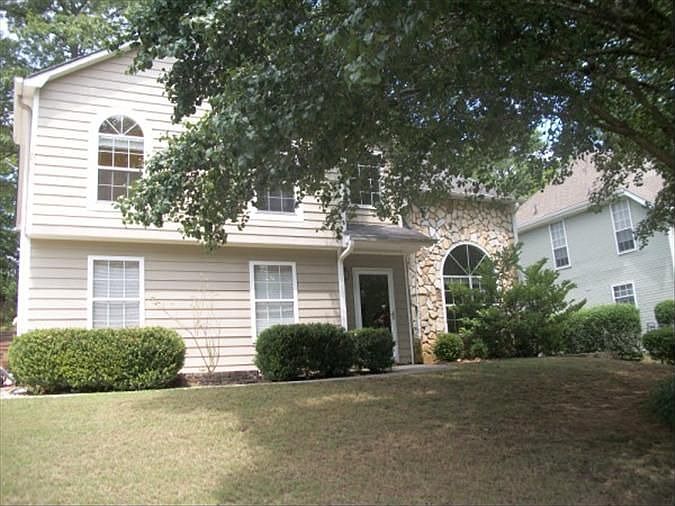 2nd image of 2679 Piedmont Oak Dr