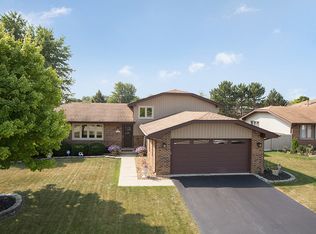 14846 S Cricketwood Dr, Homer Glen, IL 60491