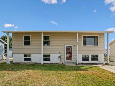 3709 Spruce Wood Dr NE, Cedar Rapids, IA, 52402