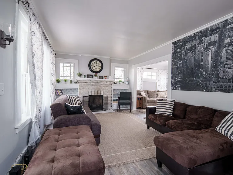 10 Glendale Ave — Photo 5