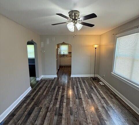 5th image of 2117 West Ln