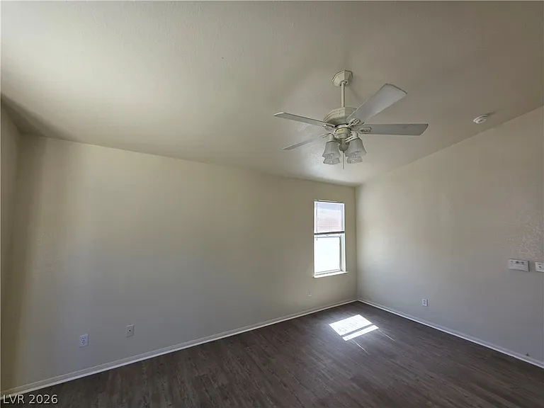 8008 Dover Shores Ave — Photo 30