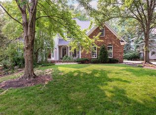 685 Lake Trl, Aurora, OH 44202