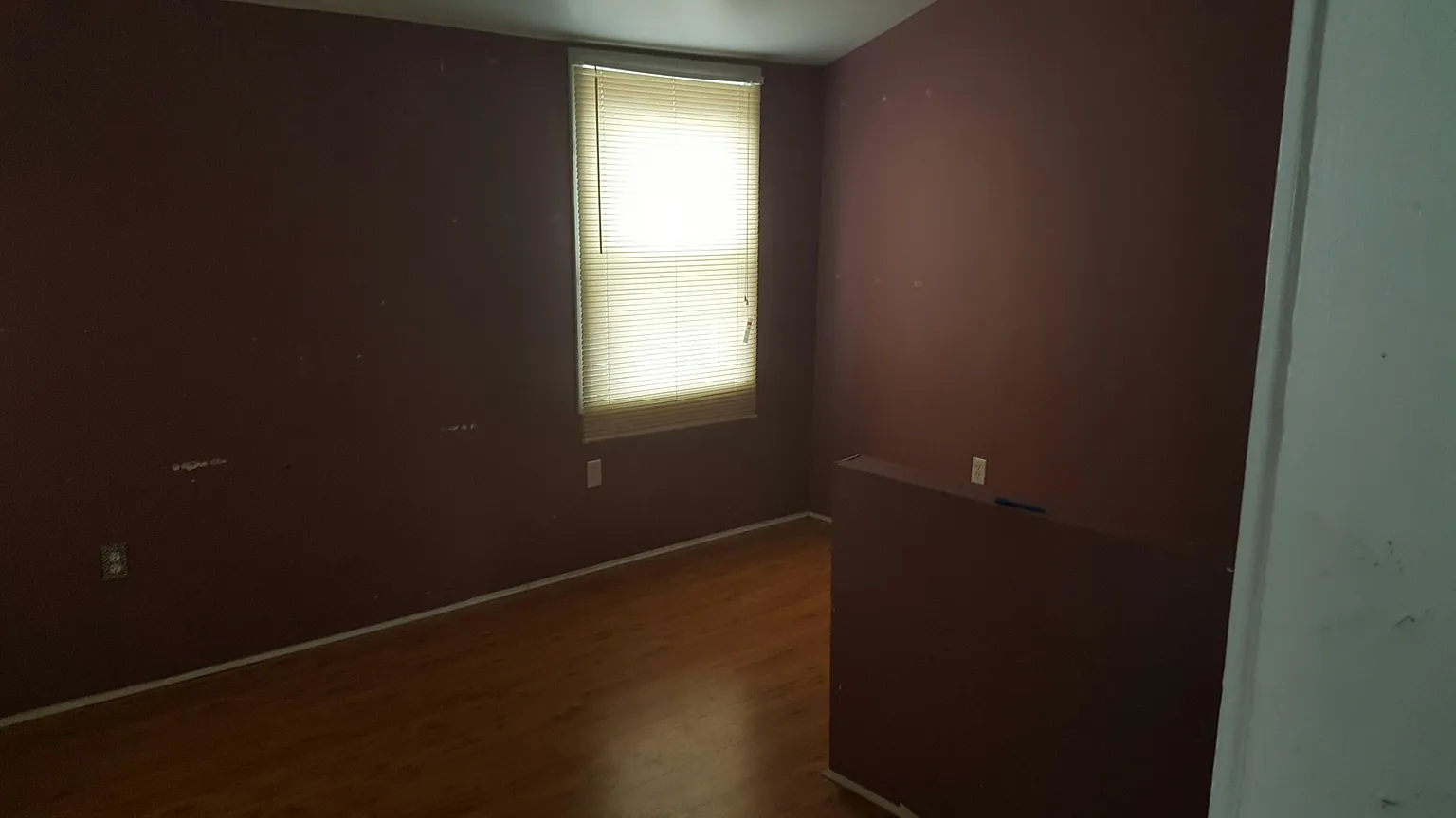 428 Thornton St photo 1