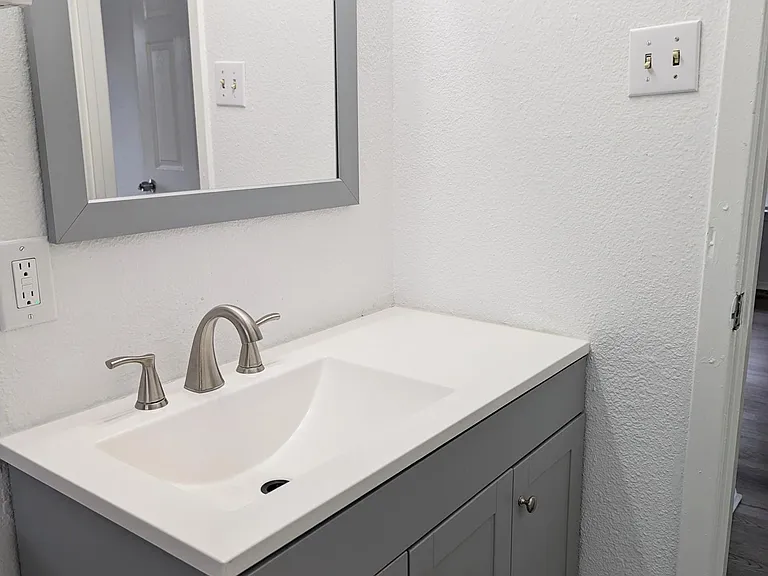 225 Baldwin Ave #225 — Photo 6