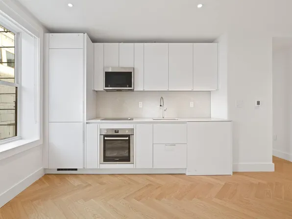 1274 Fifth Avenue image 1 of 13