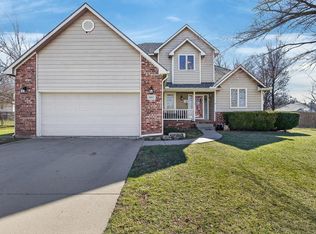 1802 Kendrick Ln, El Dorado, KS 67042