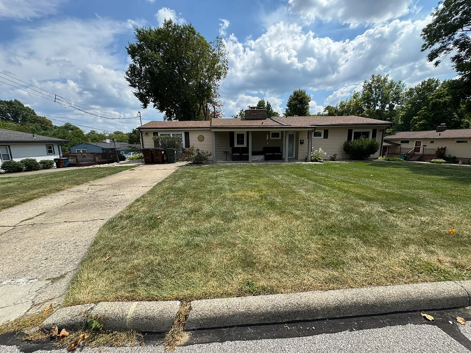 4 bed, 1741 sqft, $2,200 — Photo 1