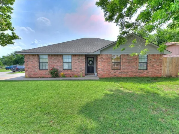 2501 S 20th St, Chickasha, OK 73018
