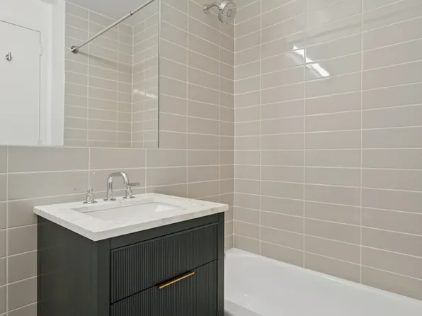 20 Exchange Place image 10 of 29