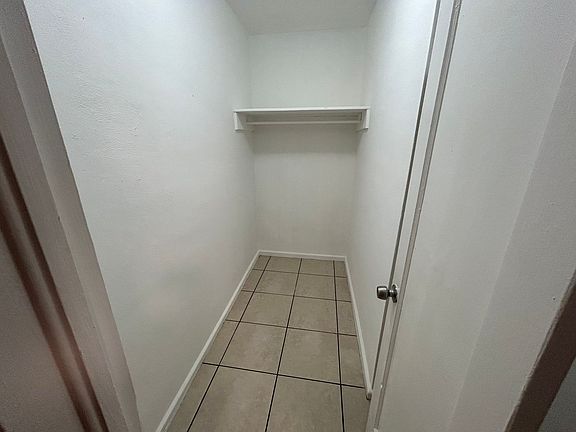 5th image of 519 6th Ave W APT 1
