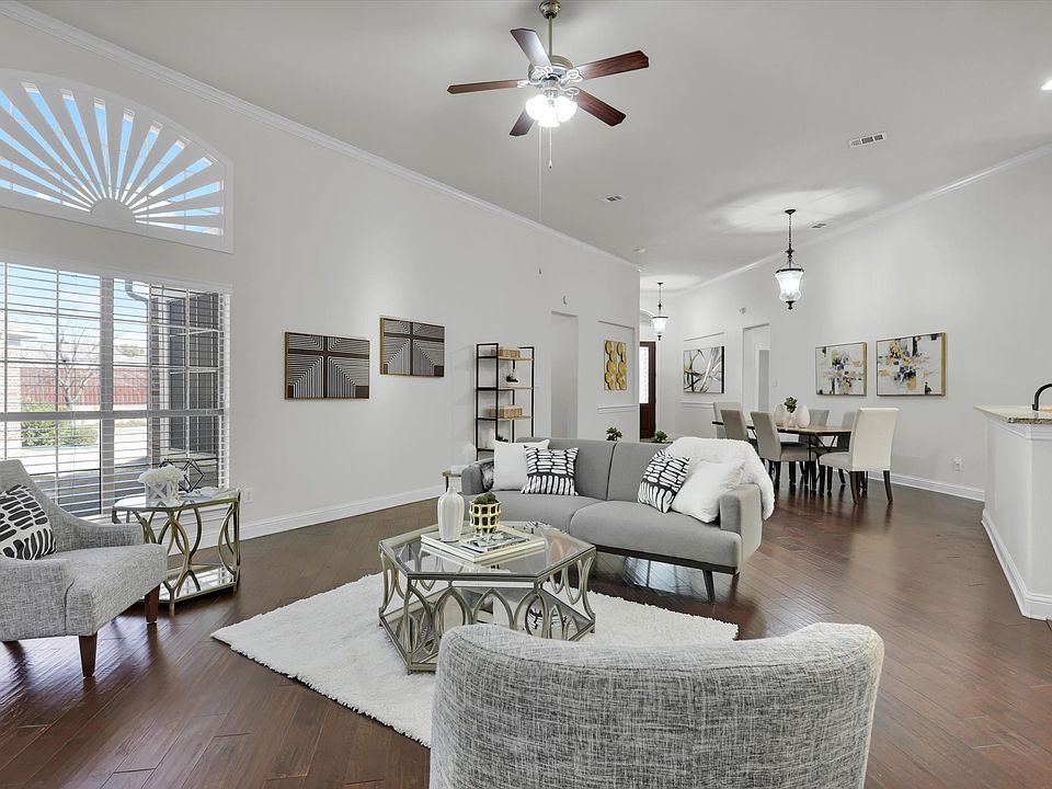 1st image of 2905 Regents Park Ln