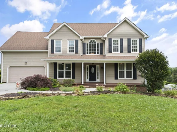 1130 Hirst Cir, Lenoir City, TN 37772