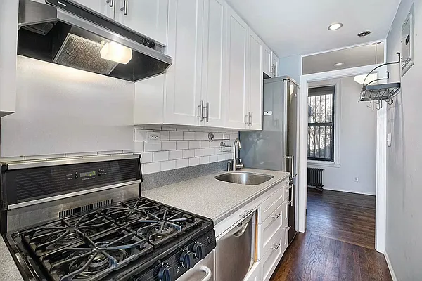 Rented by Corcoran | media 2