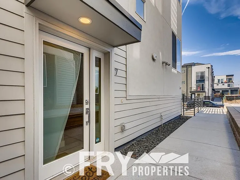 1274 Quitman St #7 — Photo 3