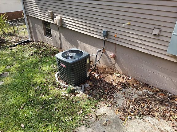5th image of 8986 Meadow Dr