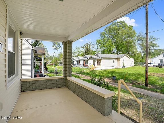 5th image of 128 Boston Ct