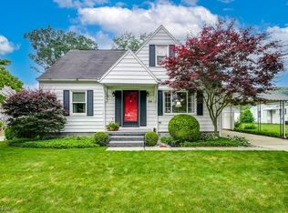 306 Prairie Dr, Akron, OH 44312