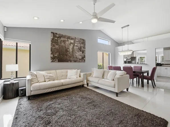 10577 Mendocino Lane, Boca Raton, FL 33428