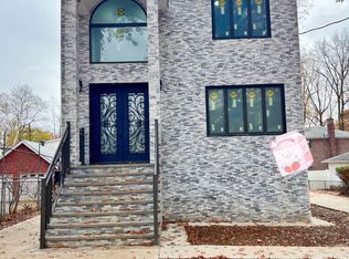 32 Remsen St, Staten Island, NY 10304