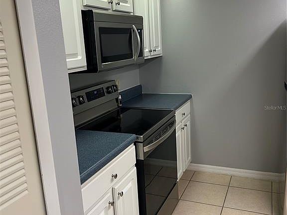 4th image of 499 CLUB DRIVE