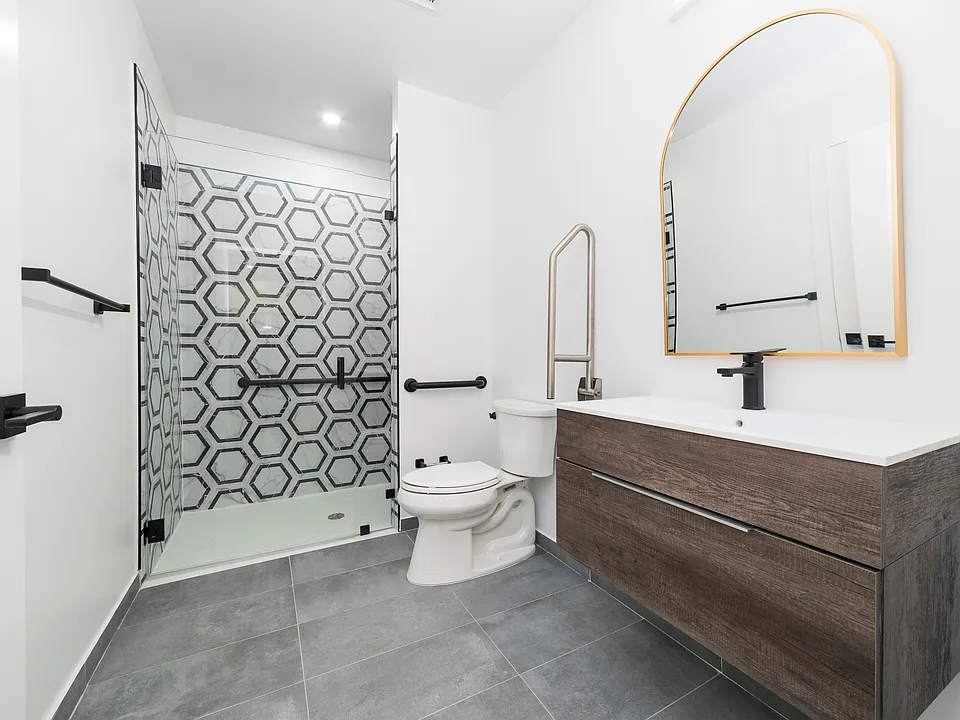 1 BD model A bathroom
