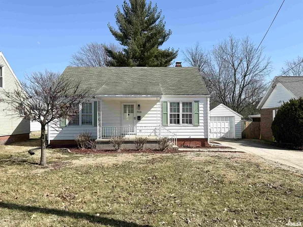 406 Gladstone St, Jacksonville, IL 62650
