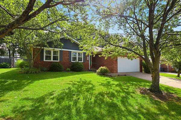 1st image of 204 Setti Place Rd