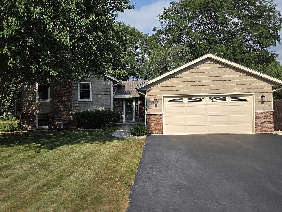 1st image of 743 Valley Forge Trl