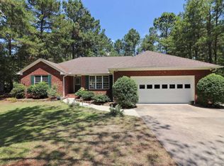 70 Shadow Ln, Whispering Pines, NC 28327