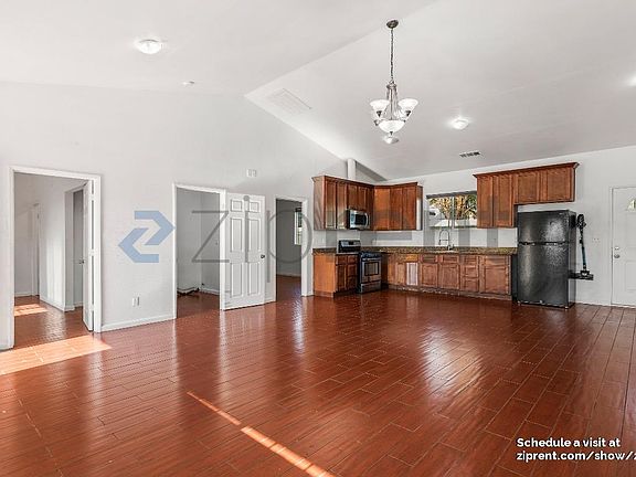 5th image of 1327 Monterey Ave #A