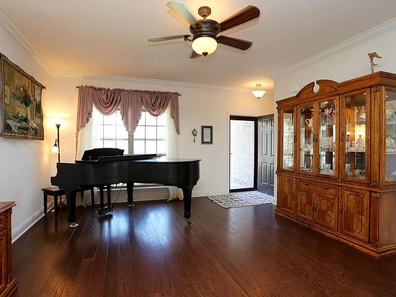 Knightsbridge Ct 57 - 5 of 25