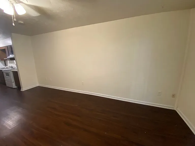 2124 Cherokee Pkwy — Photo 3