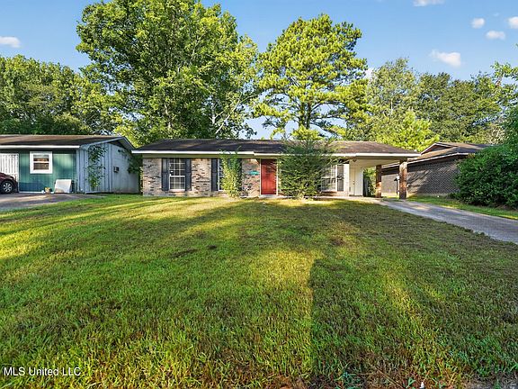 2nd image of 6352 Abraham Lincoln Dr