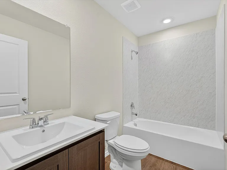 1164 Northfield Dr — Photo 14