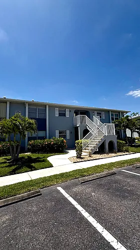 25050 Sandhill Blvd Photo 1