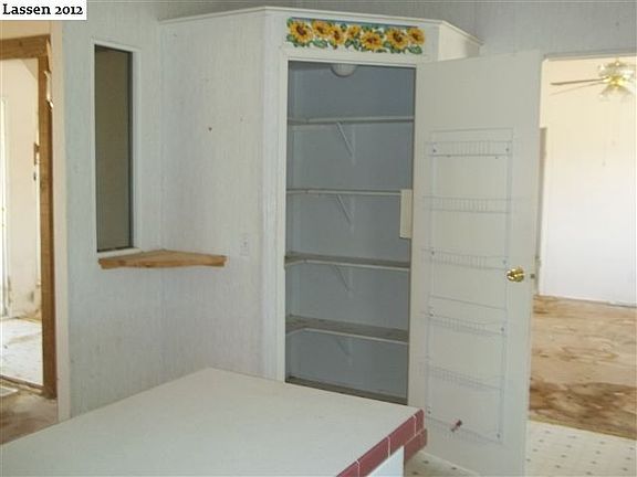 3rd image of 439125 Hudspeth Ln